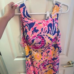 Worn once lilly dress with bow in back